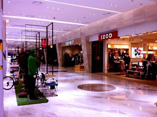 Charter Shopping Centre